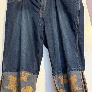 Floral Embroidered Denim capris AVEnue sz 26 nwt